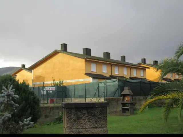 Casa en venta en Calle Cl Carandia-San Roque, Número 26 en Boo de Piélagos por 124,500 €